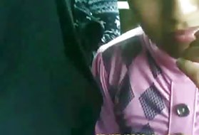 زوجة الإباحية على الانترنت لمس قضيبي يرجى تلمس قضيبي